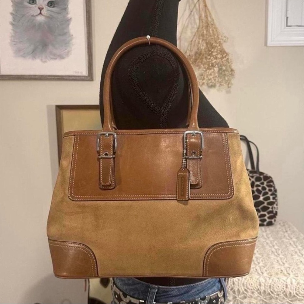 Coach Vintage (2004) Elegant Brown Leather Tote Bag